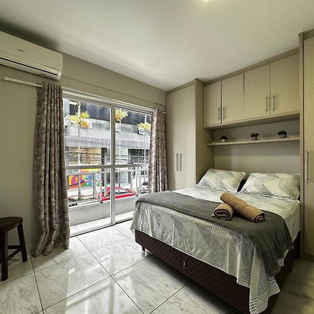 Apartamento Ma01- Kitnet Com Ar | Vista Big Wheel | Garagem Balneário Camboriú Exterior foto