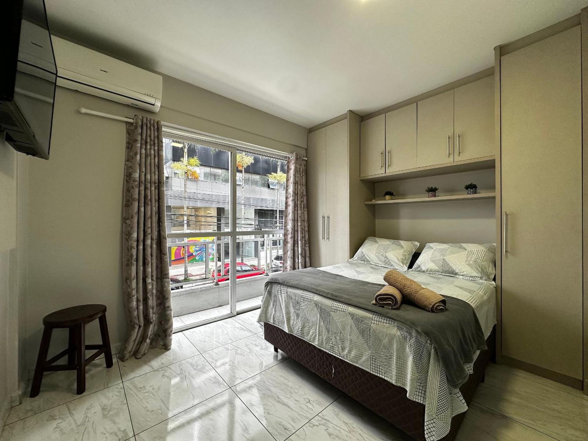 Apartamento Ma01- Kitnet Com Ar | Vista Big Wheel | Garagem Balneário Camboriú Exterior foto